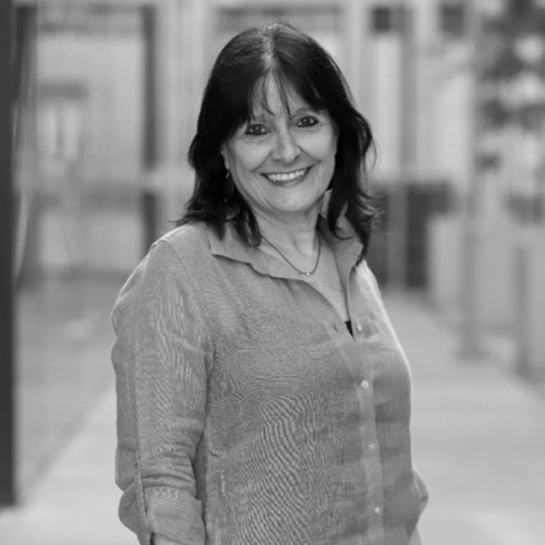 Marcia  Valenzuela